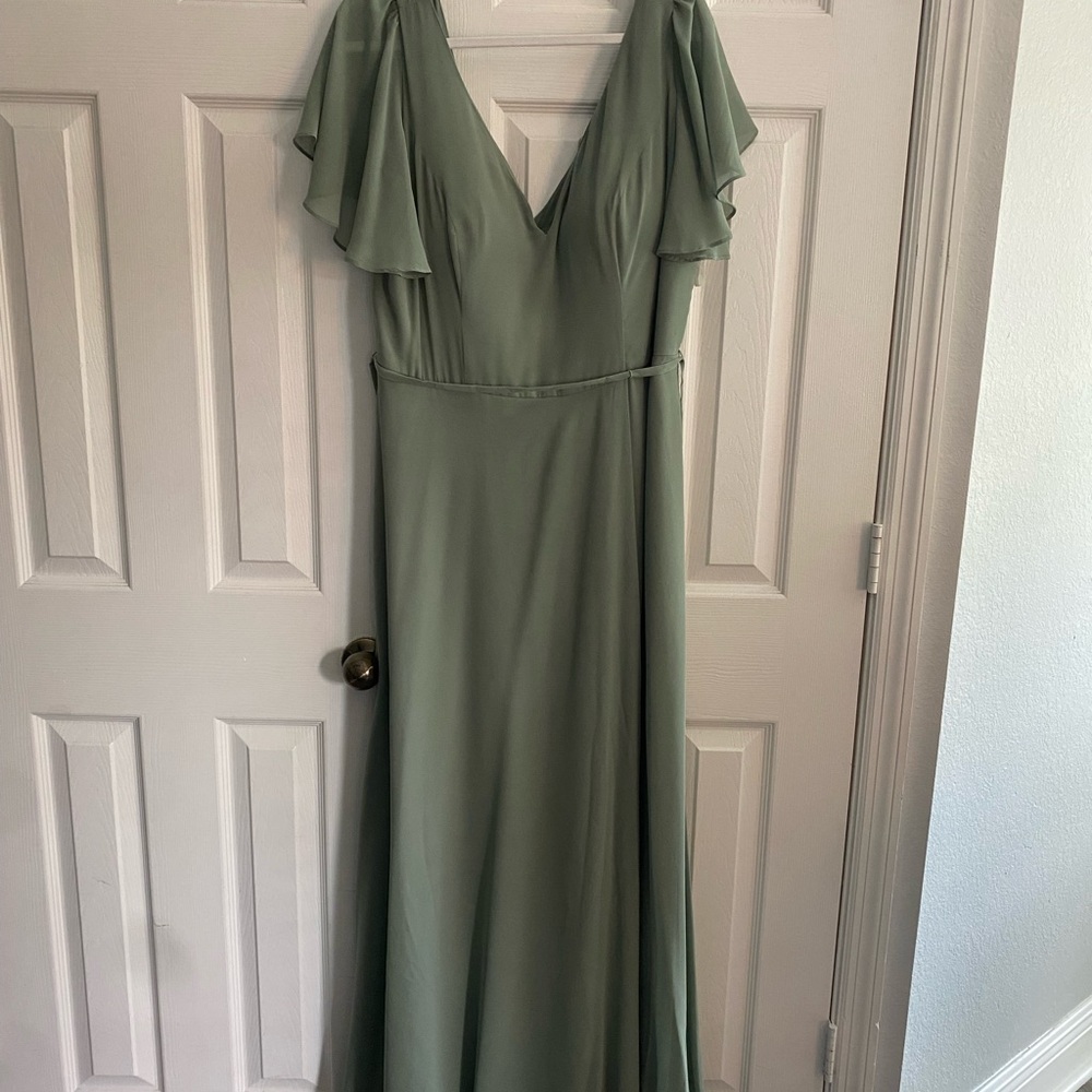 Chic Olive Maxi Dress